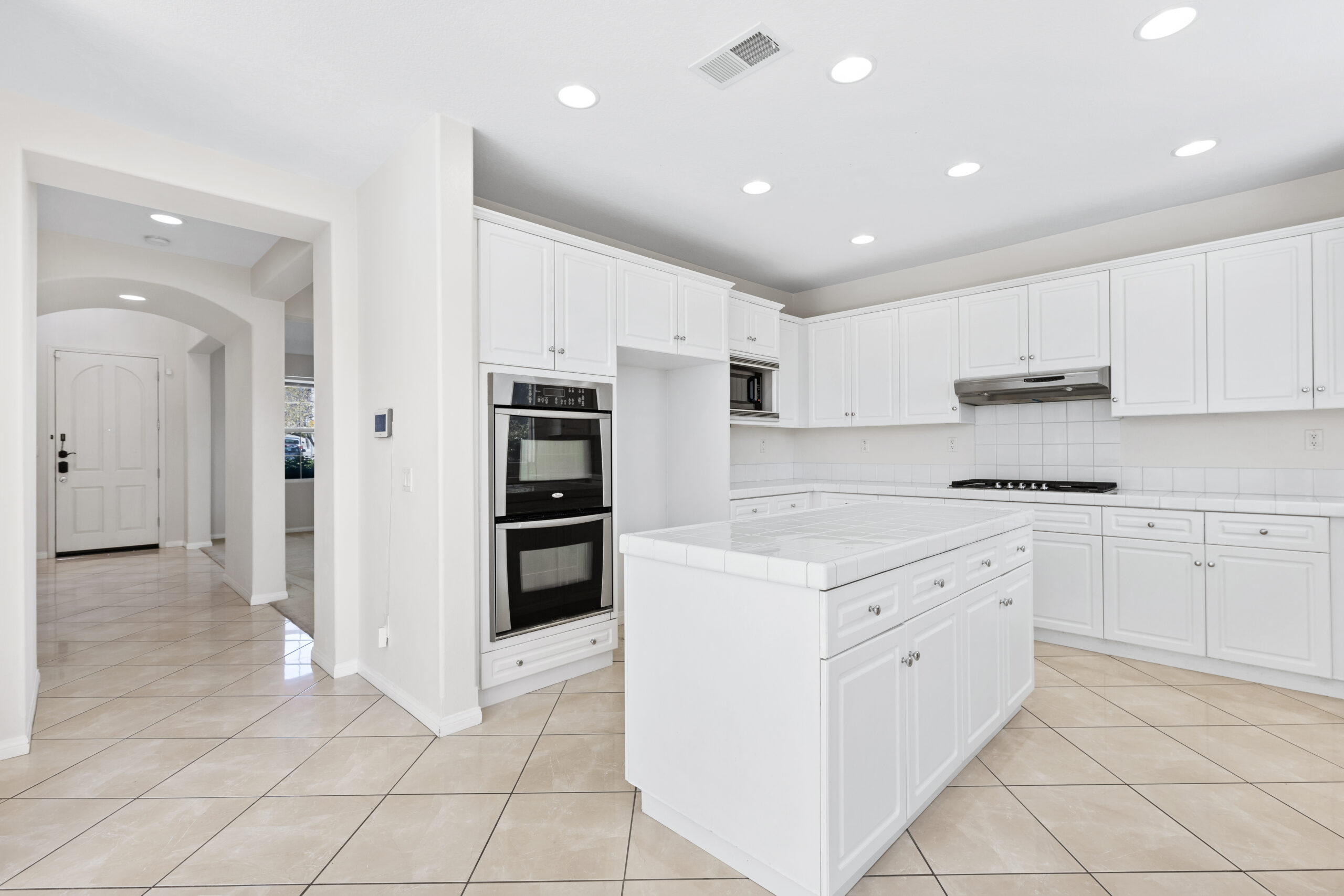 Interior Pro Images 22046 Halsted St-16