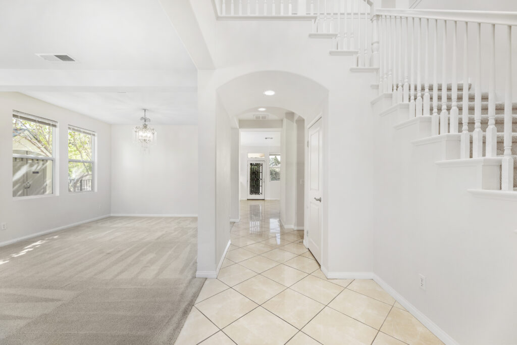 Interior Pro Images 22046 Halsted St-8